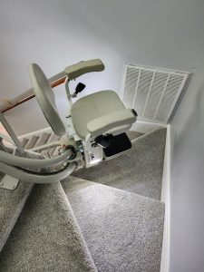 The Pilot Navigator E604 – Light the Way at Night The Pilot Navigator E604 Curved Stairlift