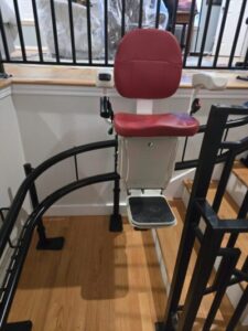 The Pilot Navigator E604 Curved Stairlift The Pilot Navigator E604 Curved Stairlift