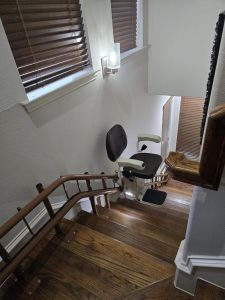 The Pilot Navigator E604 Curved Stairlift The Pilot Navigator E604 Curved Stairlift